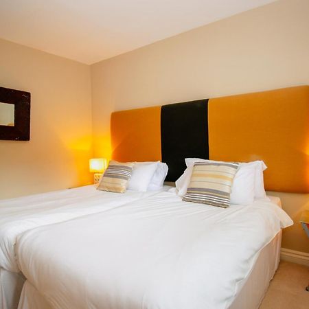 Turnberry Apartments חדר תמונה