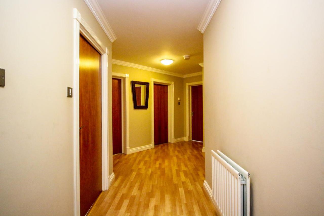 Turnberry Apartments מראה חיצוני תמונה